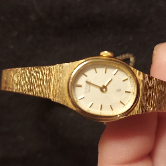 Vintage Elegant Women's Citizen Watch Co. Quartz Watch~ - Picture 8 of 8